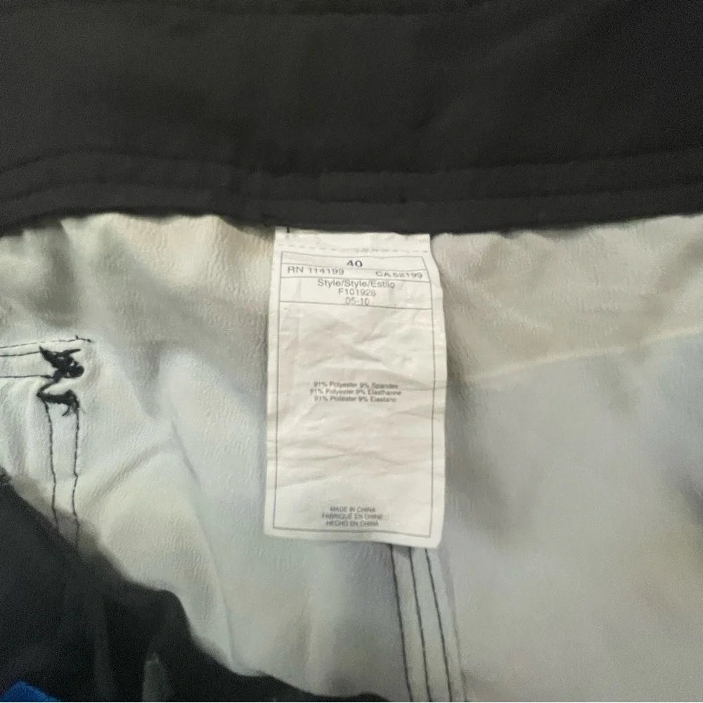 Quicksilver swimming shorts size 40